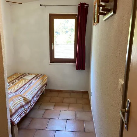 Κάμπινγκ Village Du Camboussel 3*