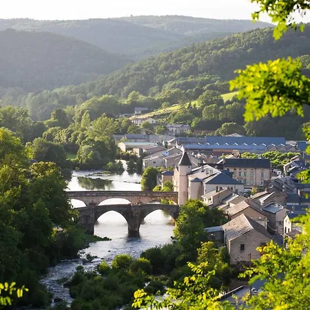 Village Du Camboussel